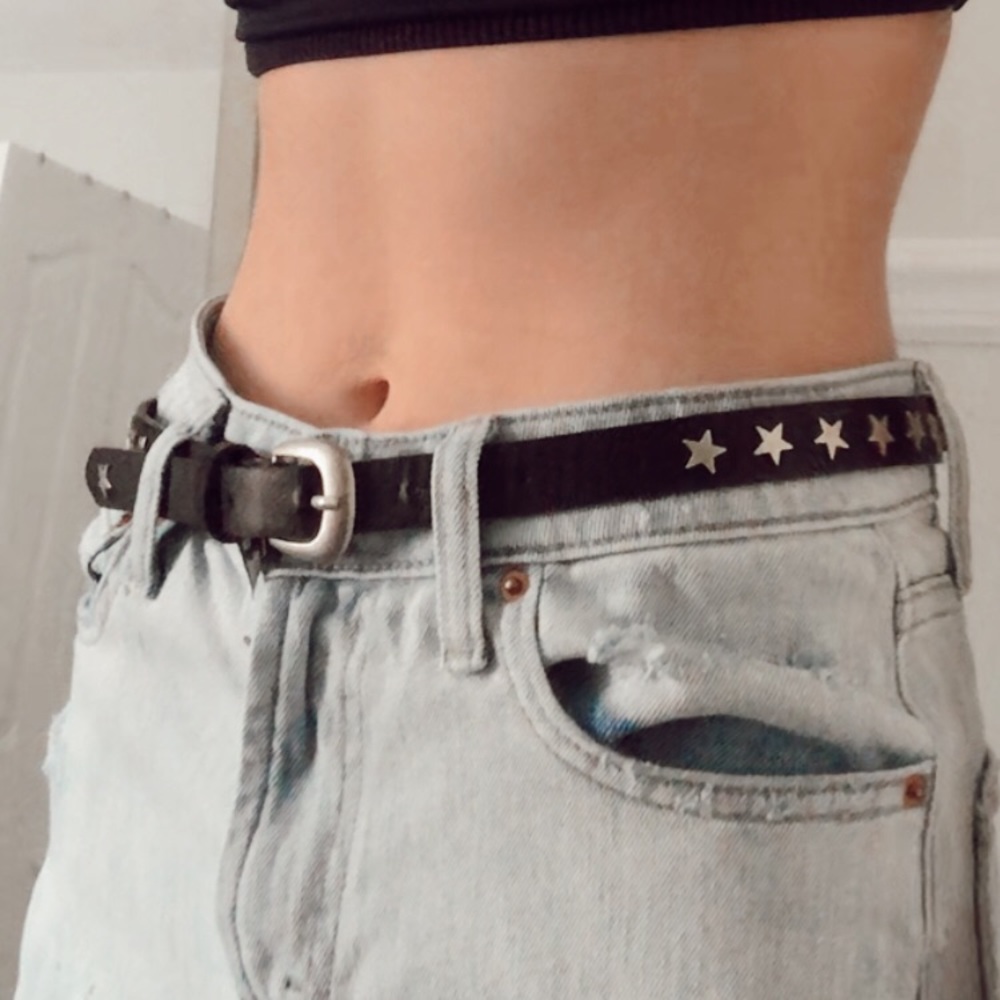 RARE!!! Brandy Melville starred belt